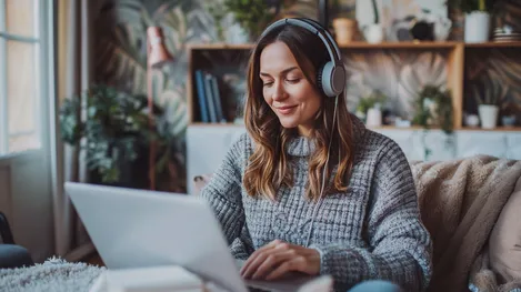 Customer service operator